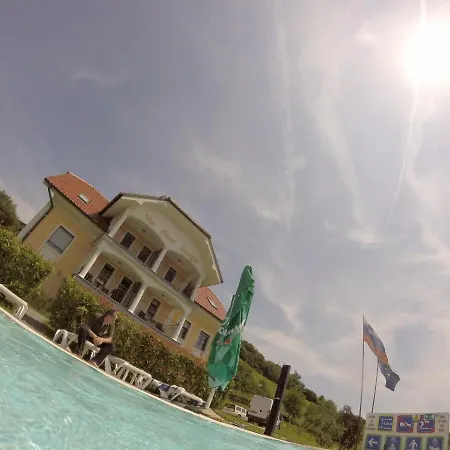 アパート Silva Marija